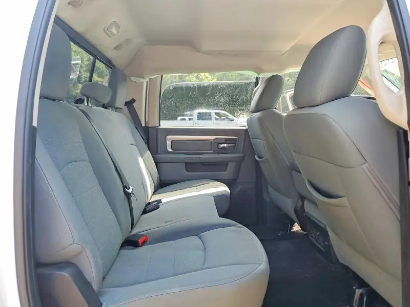 2013 RAM 1500 SLT  