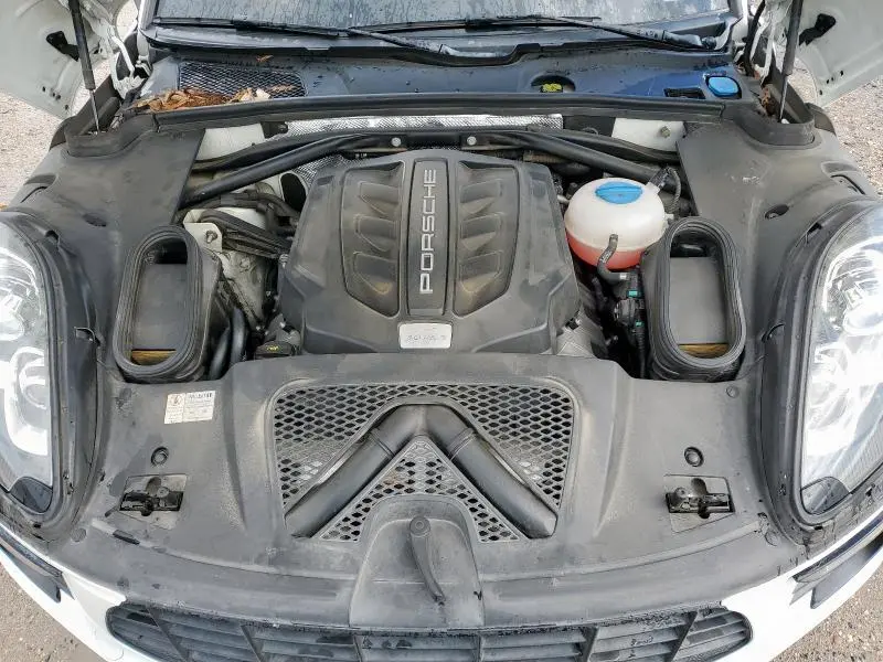 2015 PORSCHE MACAN S  