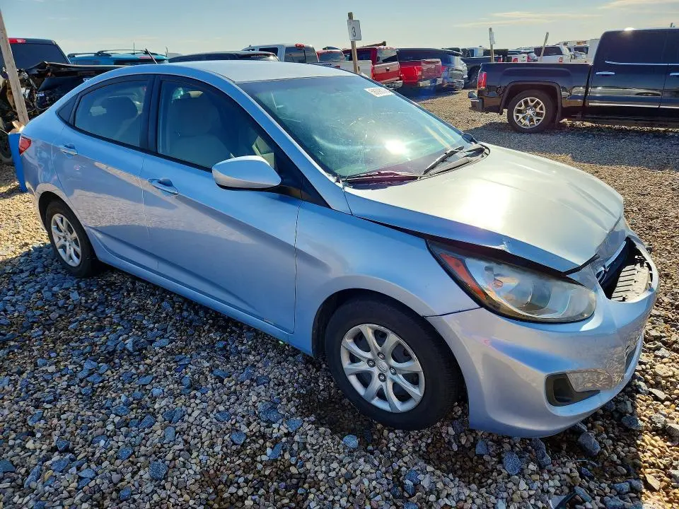 2013 HYUNDAI ACCENT GLS  