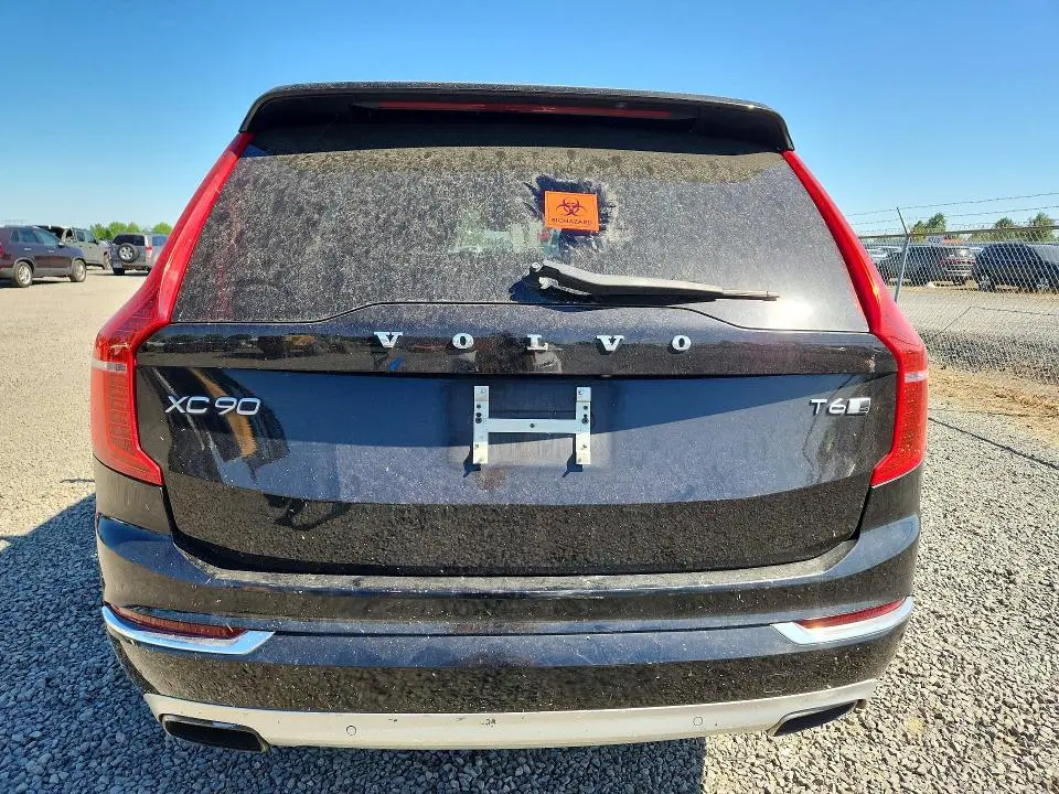 2018 VOLVO XC90 T6  