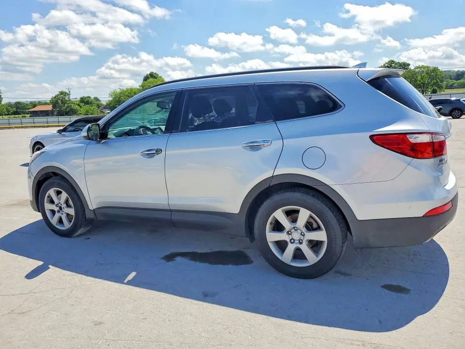 2016 HYUNDAI SANTA FE SE  