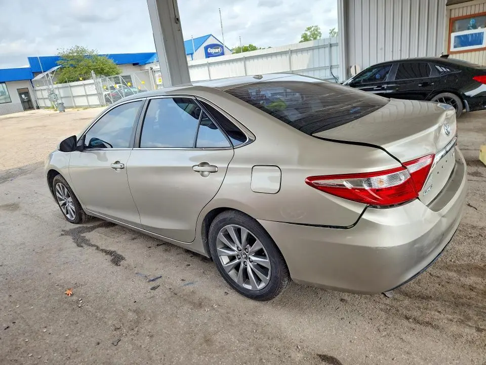 2017 TOYOTA CAMRY XLE  