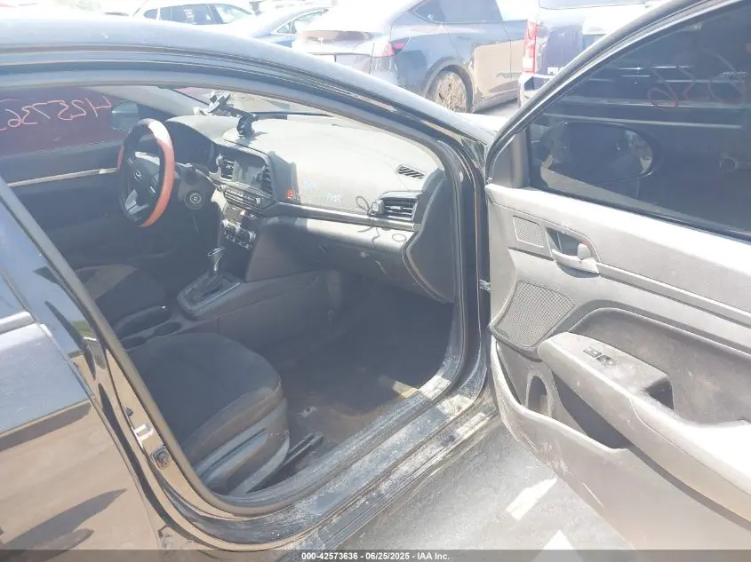 2020 HYUNDAI ELANTRA SEL