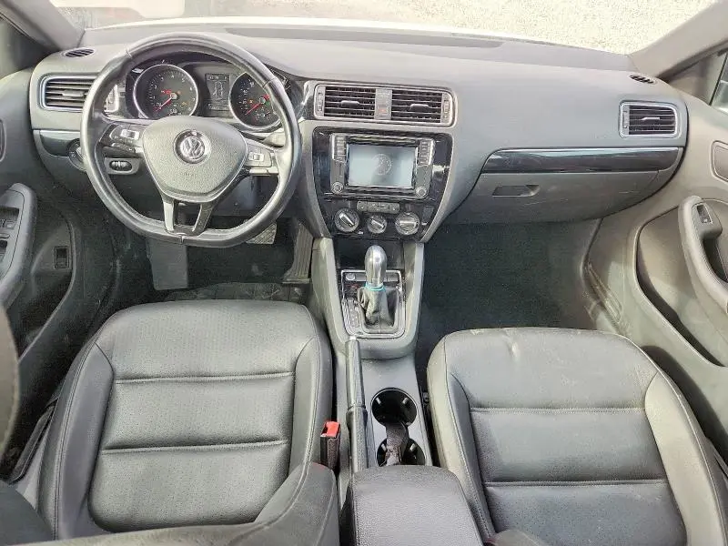 2018 VOLKSWAGEN JETTA SPORT  