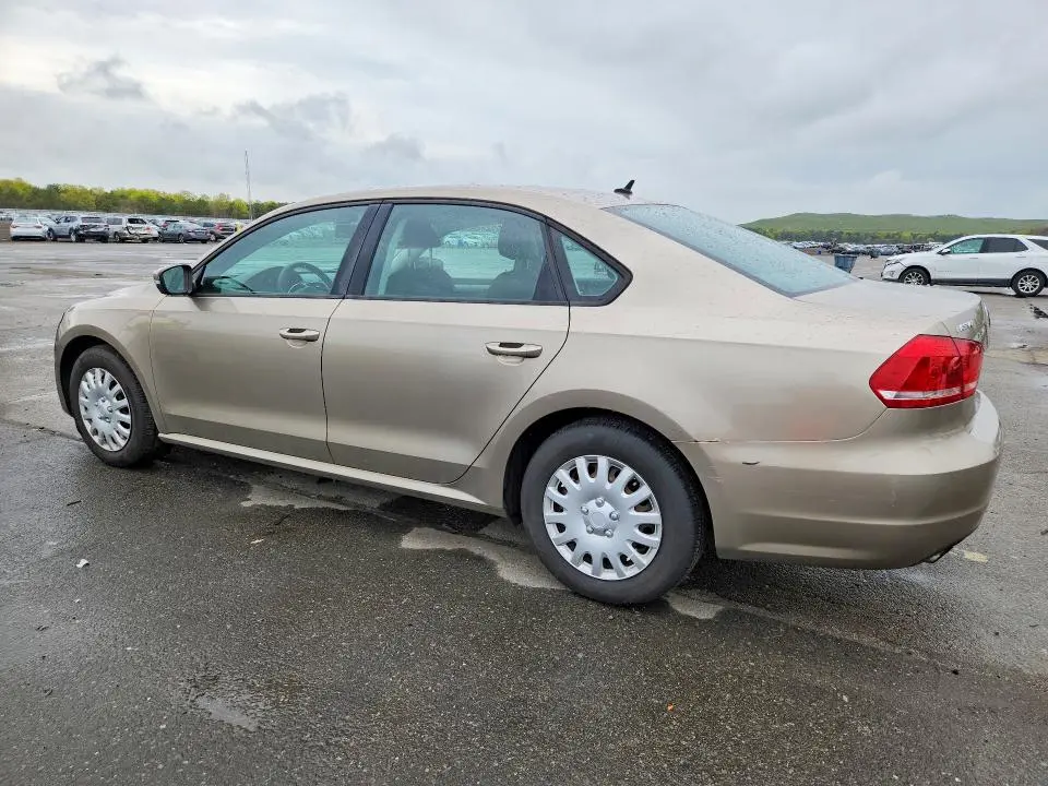 2015 VOLKSWAGEN PASSAT S  