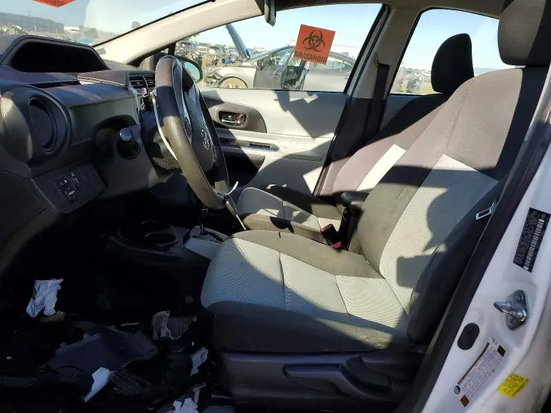 2013 TOYOTA PRIUS C TWO  