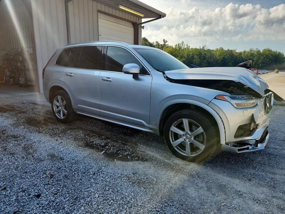 2021 VOLVO XC90 T5 MOMENTUM  