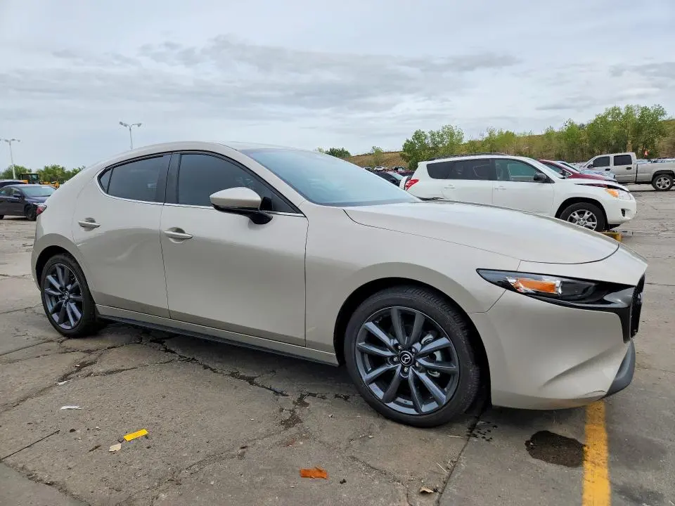2025 MAZDA 3 PREFERRED  