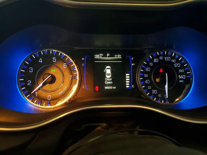 2016 CHRYSLER 200 LIMITED  