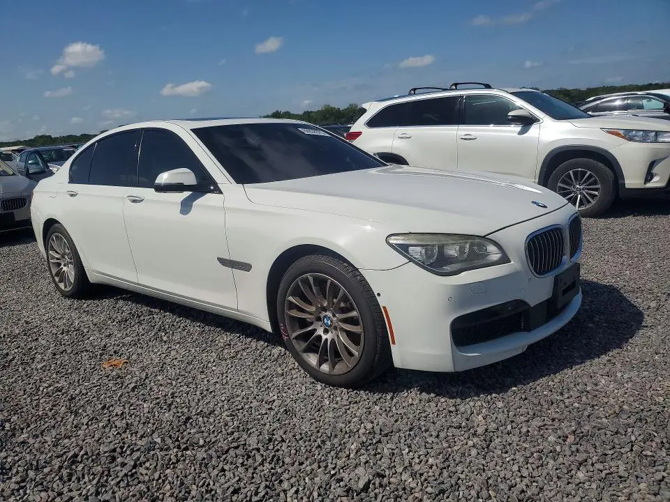 2015 BMW 750 XI  