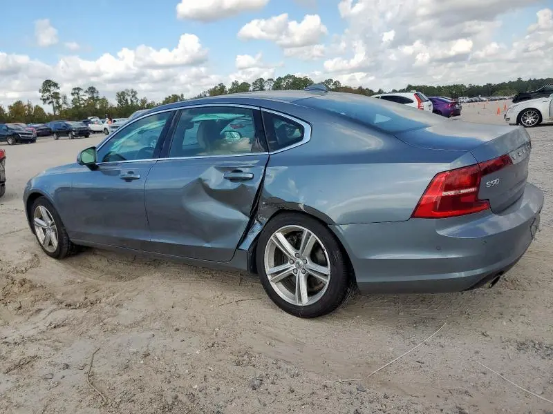 2018 VOLVO S90 T5 MOMENTUM  