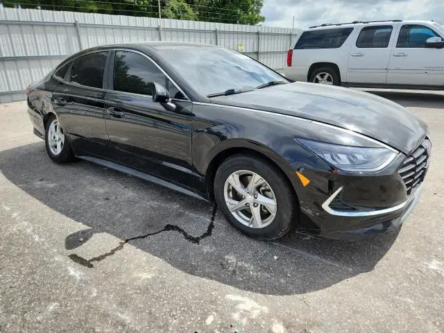 2021 HYUNDAI SONATA SE  