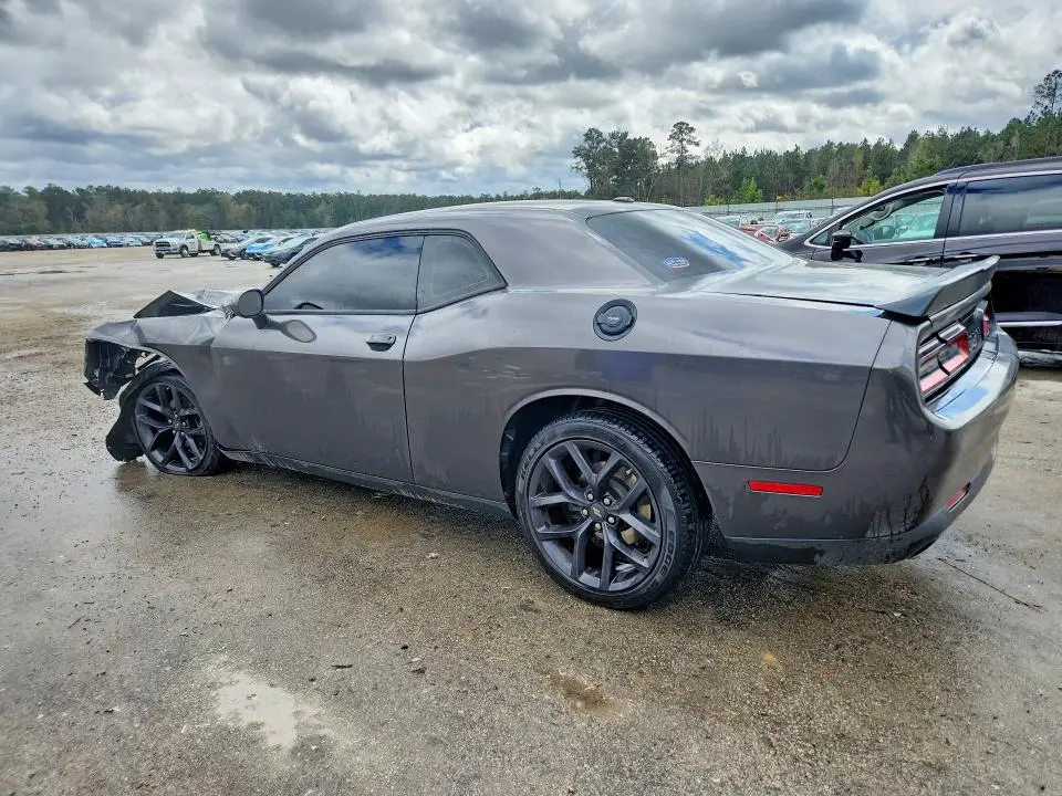 2022 DODGE CHALLENGER SXT  