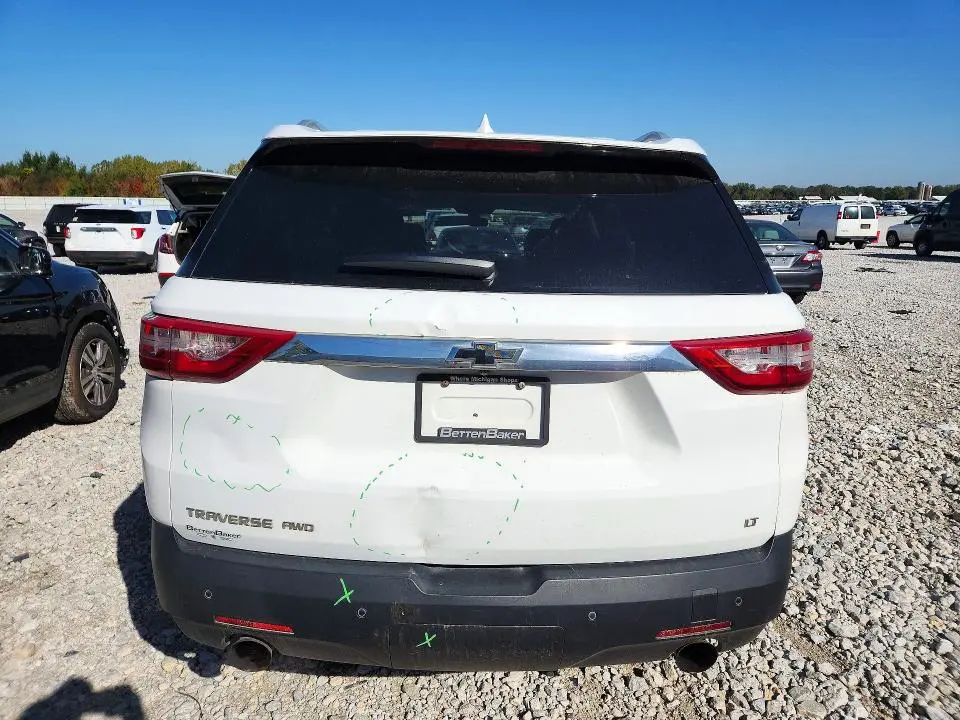 2018 CHEVROLET TRAVERSE LT  