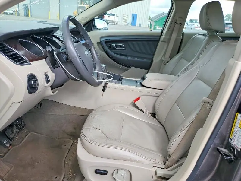 2011 FORD TAURUS SEL  