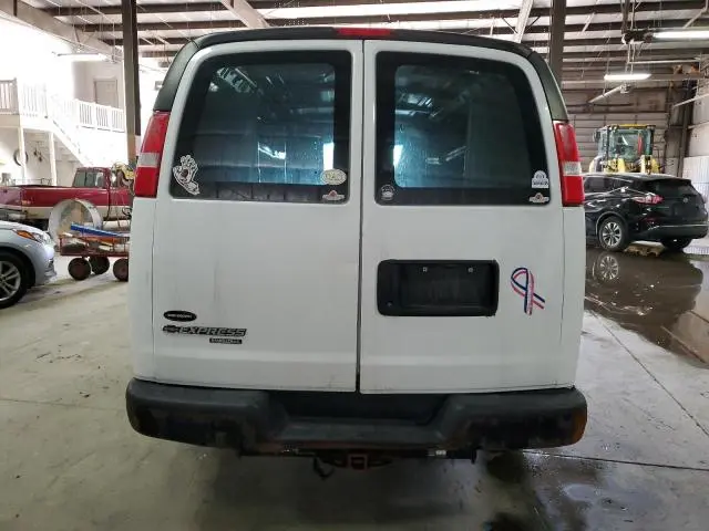 2016 CHEVROLET EXPRESS G2500   