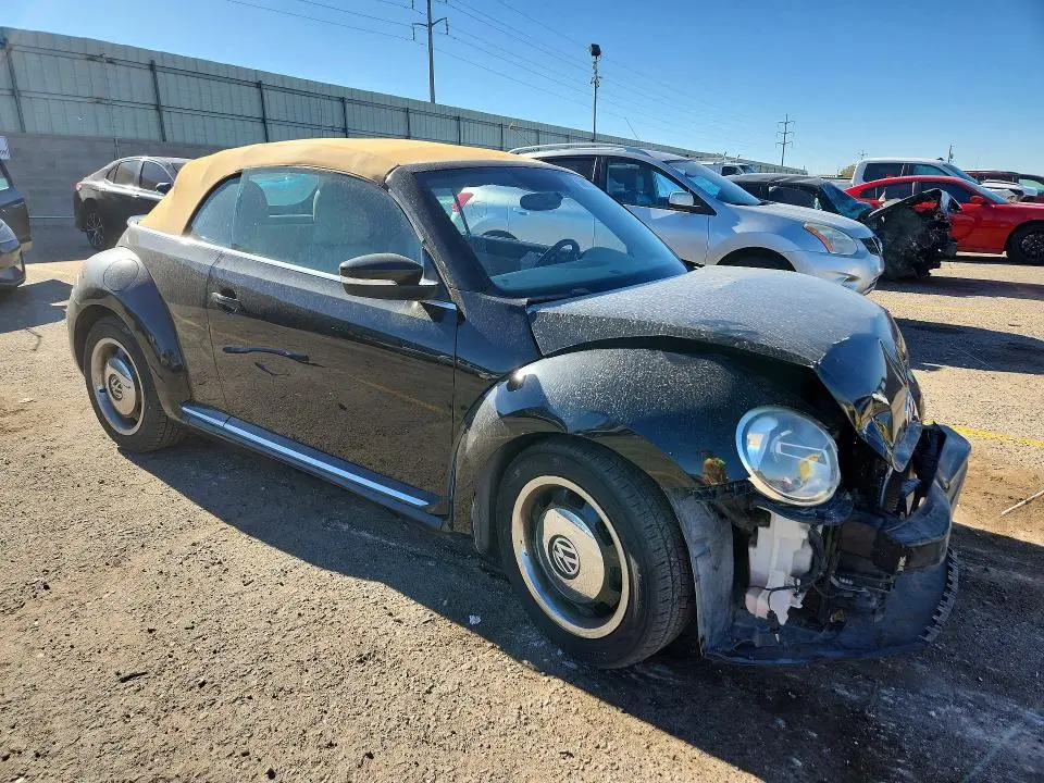2013 VOLKSWAGEN BEETLE   