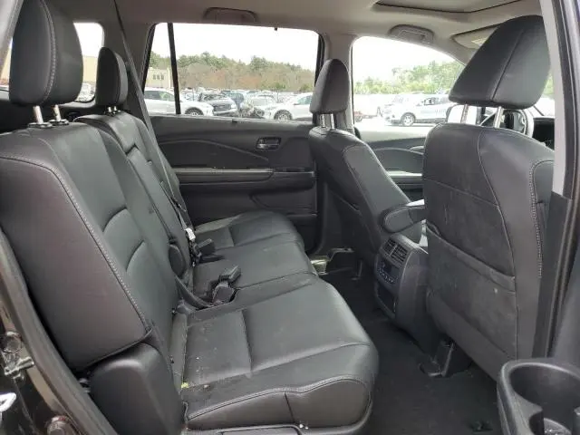 2022 HONDA PILOT SE  