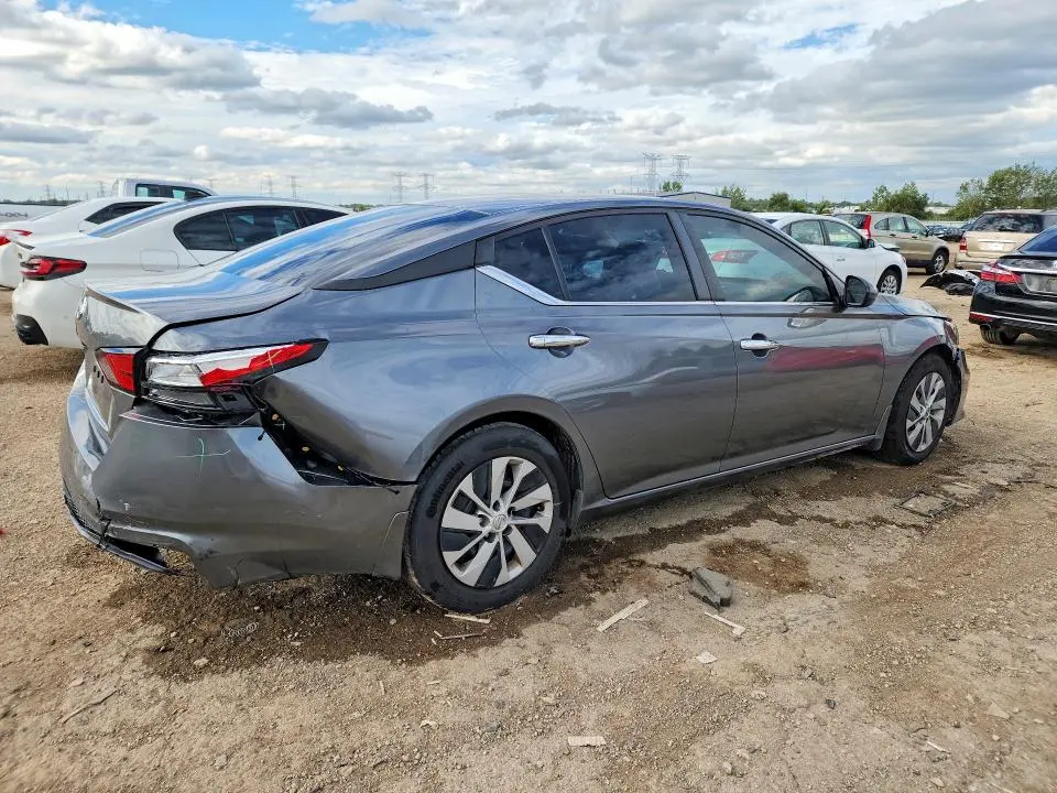 2022 NISSAN ALTIMA S  