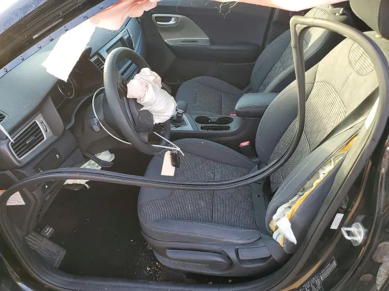 2017 KIA NIRO LX  