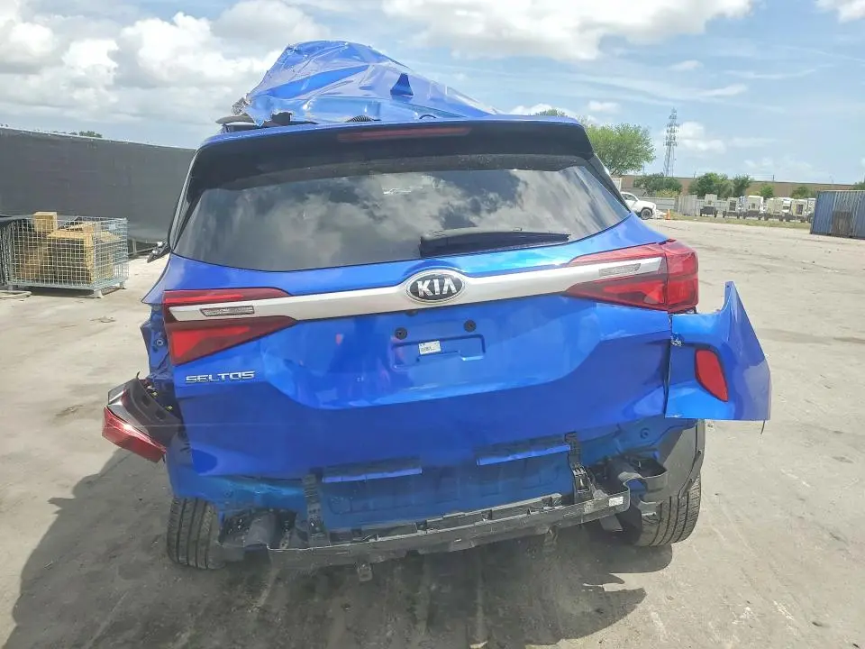 2021 KIA SELTOS LX  