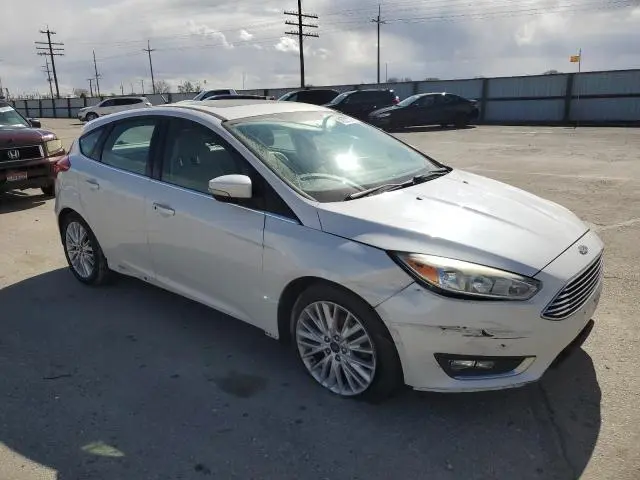 2015 FORD FOCUS TITANIUM  