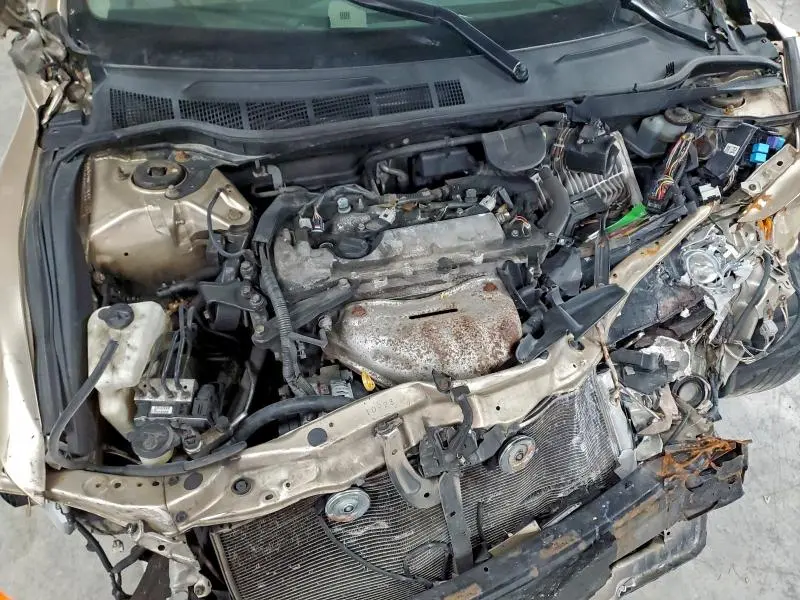 2010 TOYOTA CAMRY BASE  