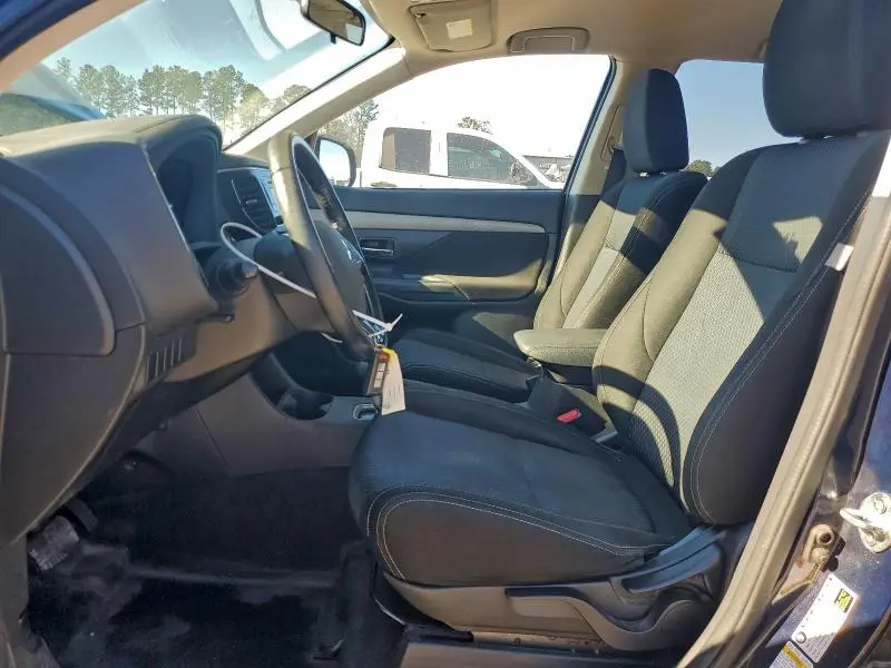 2016 MITSUBISHI OUTLANDER SE  