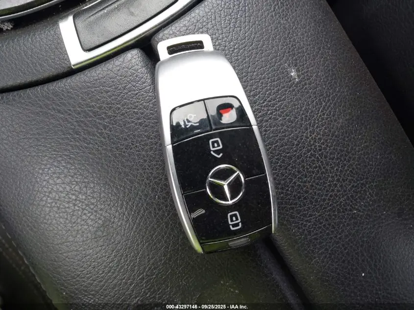 2017 MERCEDES-BENZ E 300  