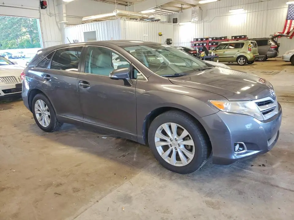 2015 TOYOTA VENZA LE  