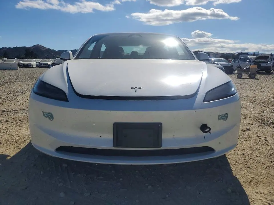 2025 TESLA MODEL 3   