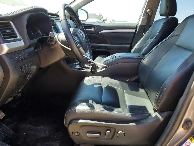 2018 TOYOTA HIGHLANDER XLE  