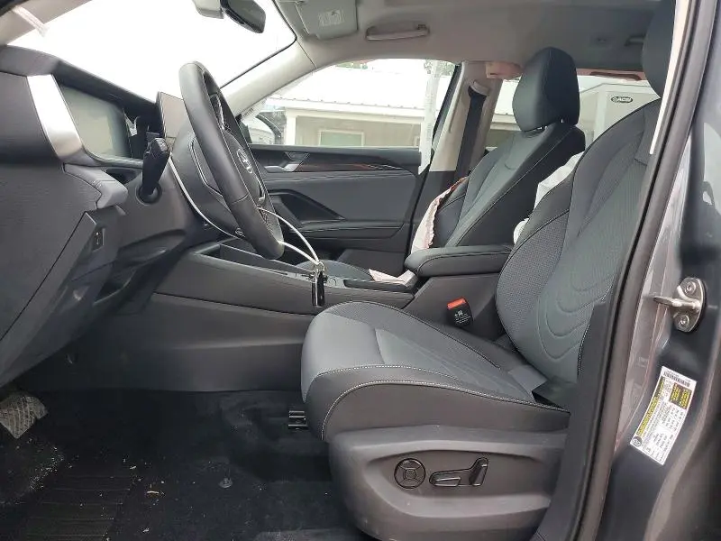 2025 VOLKSWAGEN TIGUAN SE  
