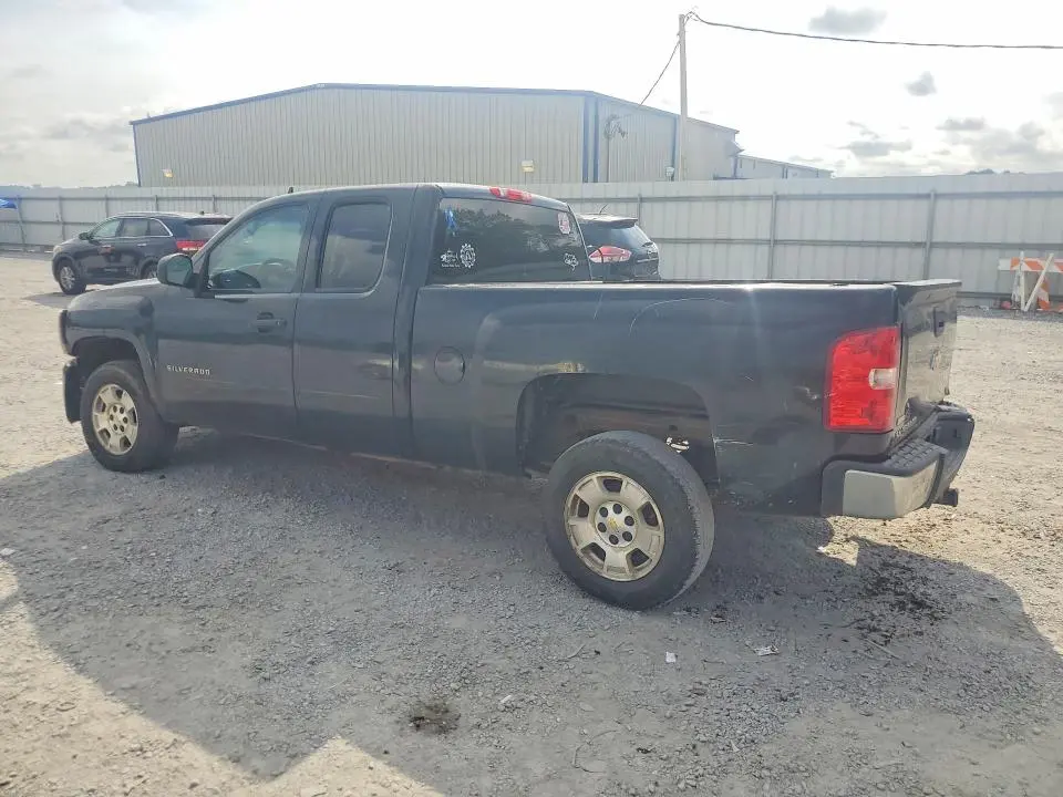 2011 CHEVROLET SILVERADO C1500 LT  