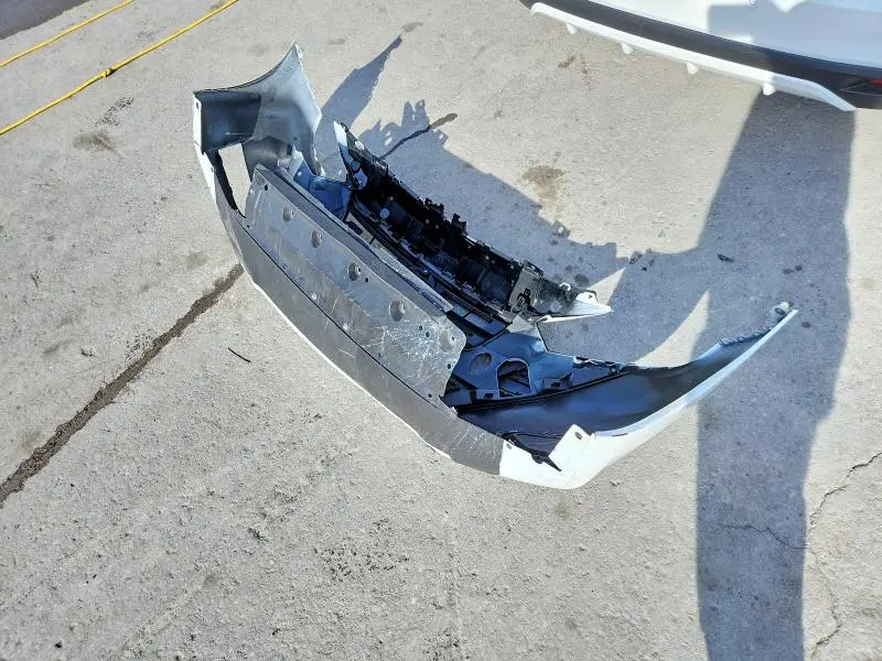 2024 NISSAN VERSA SR  