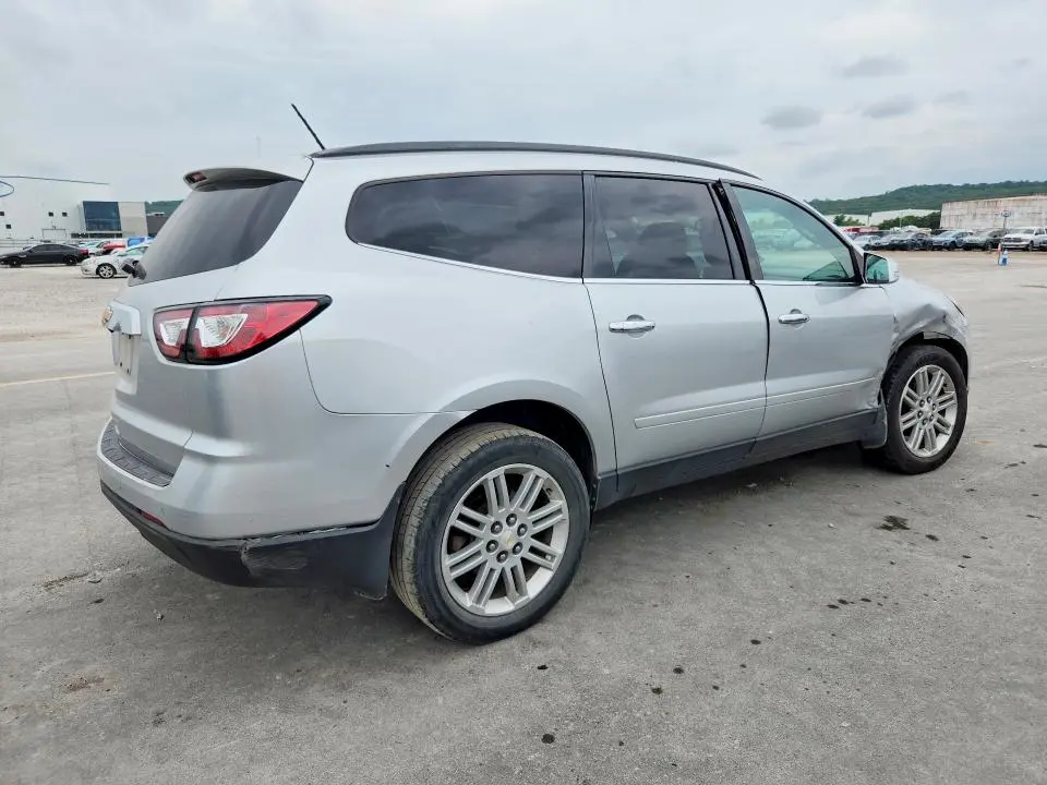 2015 CHEVROLET TRAVERSE LT  