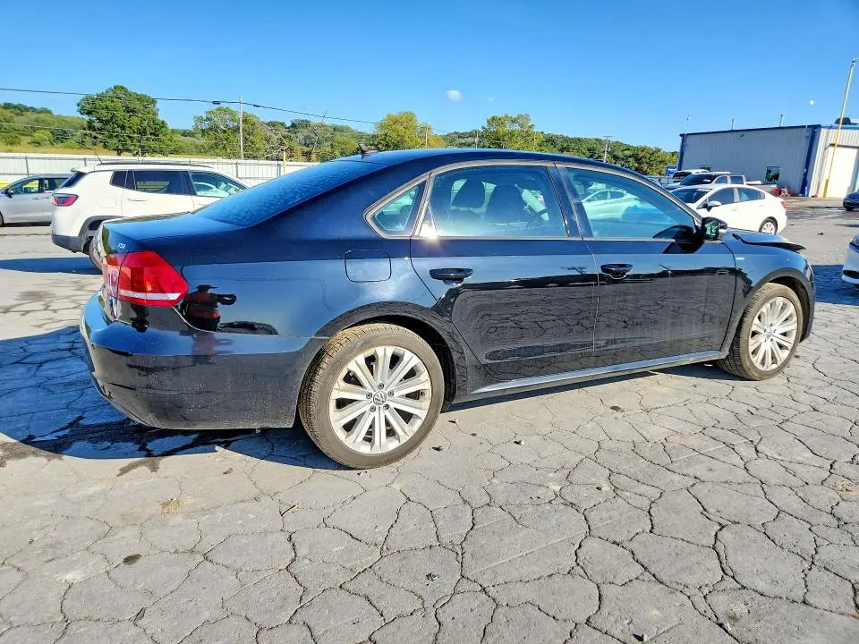 2015 VOLKSWAGEN PASSAT S  