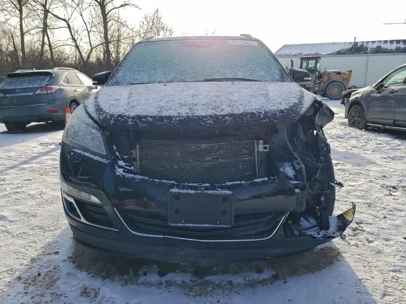2017 CHEVROLET TRAVERSE LT  