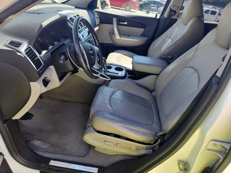 2011 GMC ACADIA SLT-1  