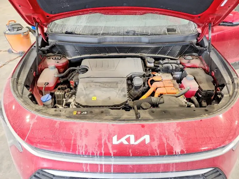 2023 KIA NIRO LX  