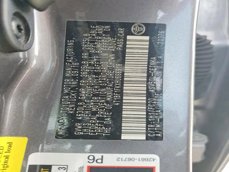 2017 TOYOTA CAMRY LE  