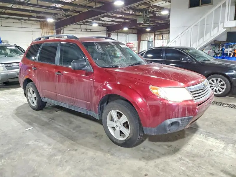 2010 SUBARU FORESTER XS  