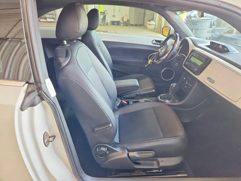 2013 VOLKSWAGEN BEETLE   