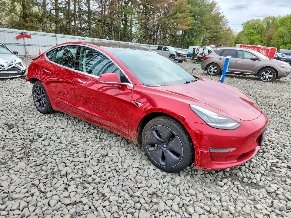 2018 TESLA MODEL 3   