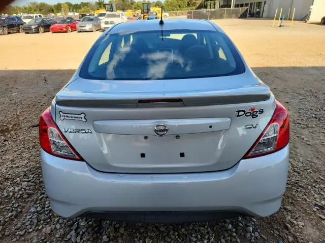 2018 NISSAN VERSA S  