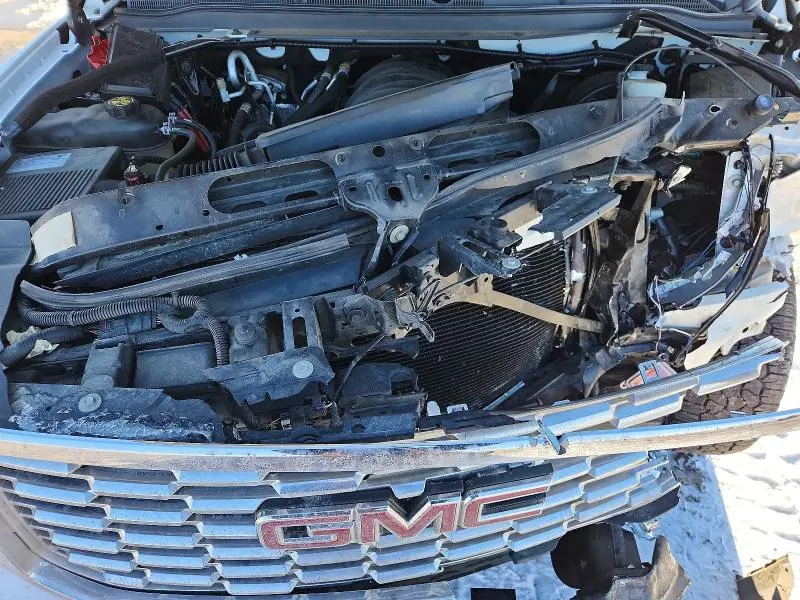 2018 GMC YUKON XL DENALI  