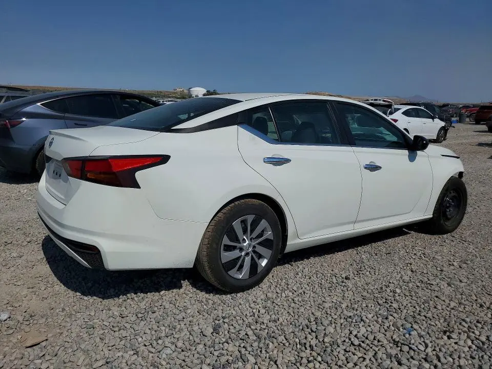 2022 NISSAN ALTIMA S  