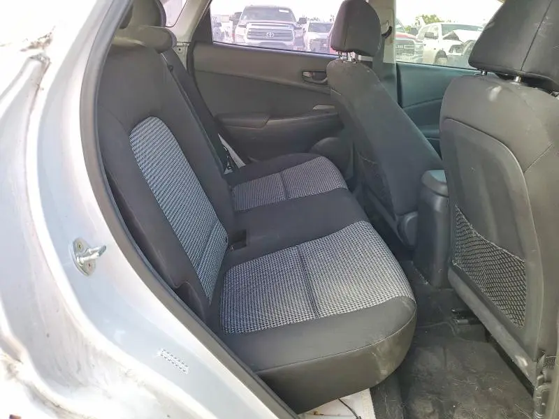 2018 HYUNDAI KONA SE  
