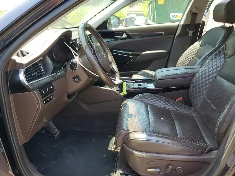 2017 KIA CADENZA LIMITED  