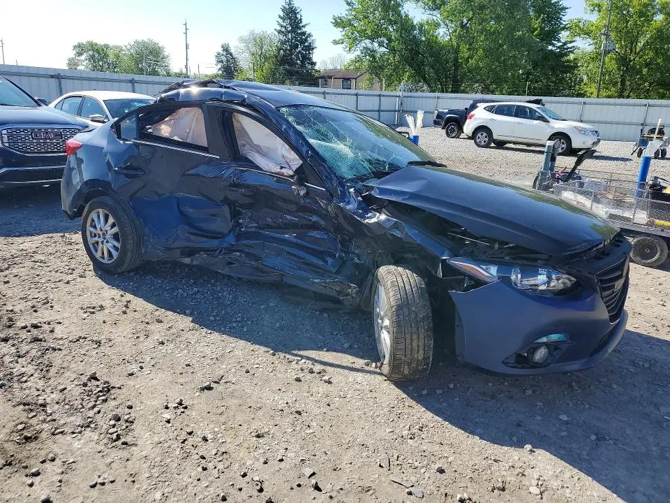 2015 MAZDA 3 TOURING  